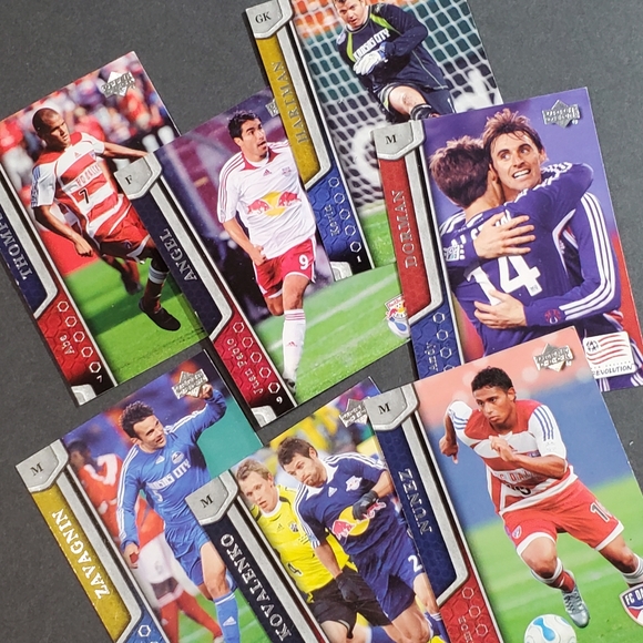 7pcs Vtg Upper Deck MLS Soccer Trading Sports Cards #'s 42,43,55,61,72,78,81 NWT - Picture 1 of 11